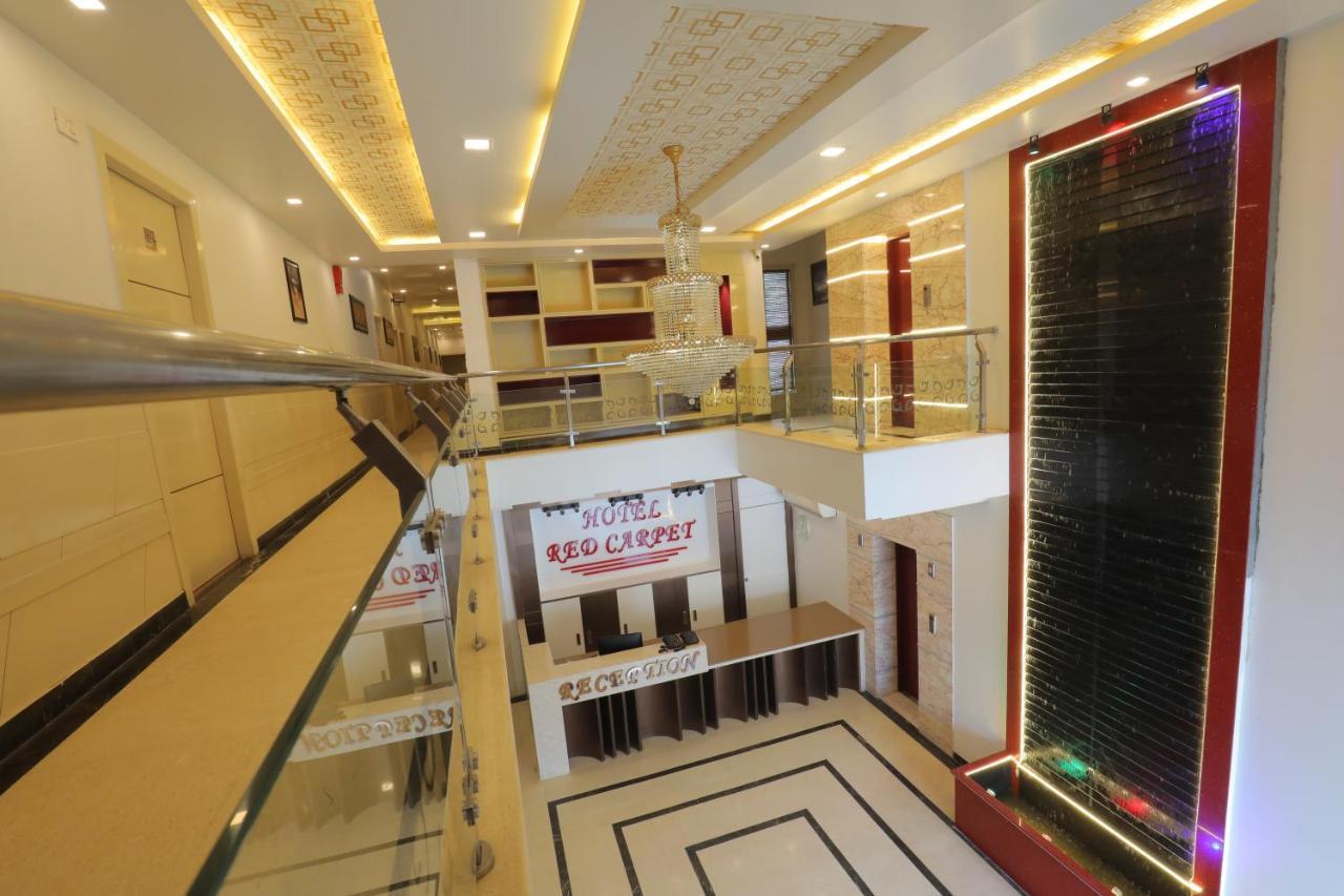 Hotel Sahib'S Red Carpet - Family & Corporate Hotel Chain อัครา ภายนอก รูปภาพ