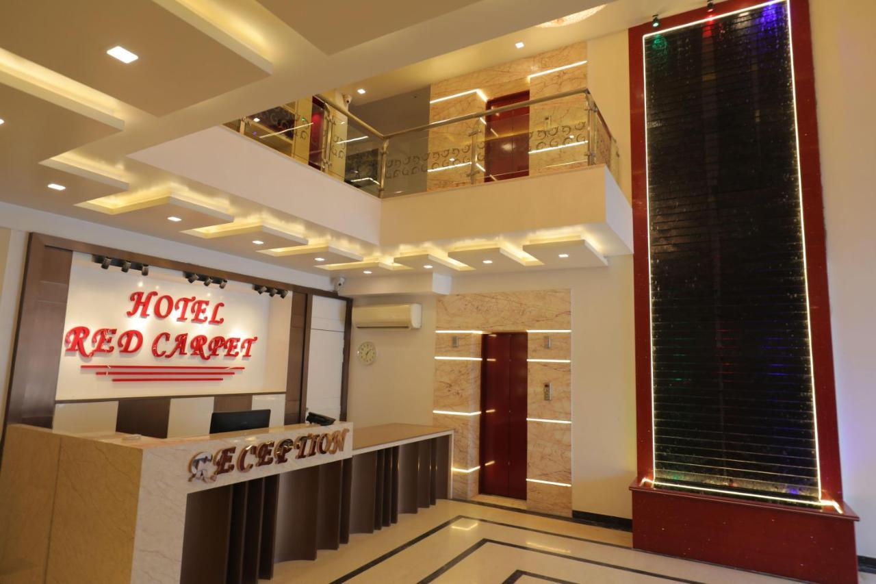 Hotel Sahib'S Red Carpet - Family & Corporate Hotel Chain อัครา ภายนอก รูปภาพ